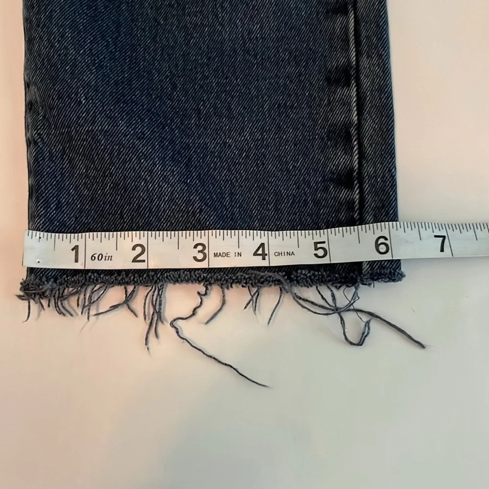 Levi’s Premium High Rise Wedgie Size 29